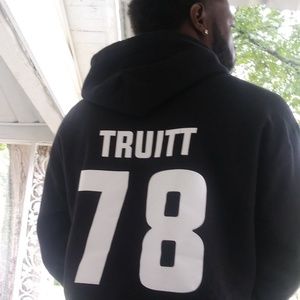 Meet your Posher, Terrian